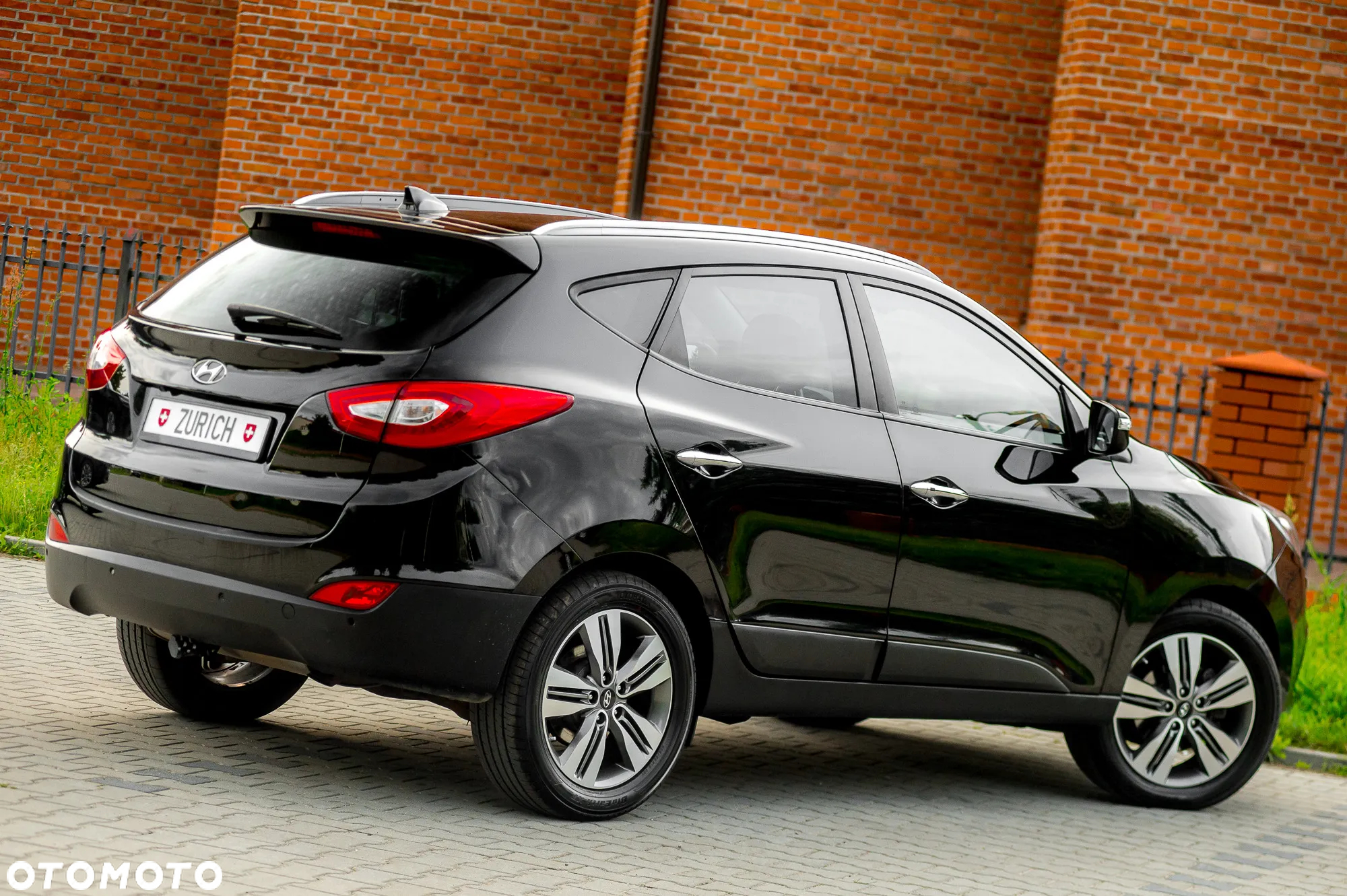 Hyundai ix35 2.0 CRDi 4WD Automatik Premium - 4