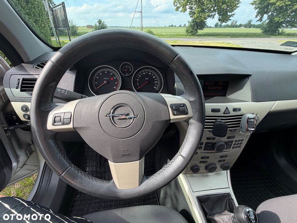 Opel Astra 1.4 - 7