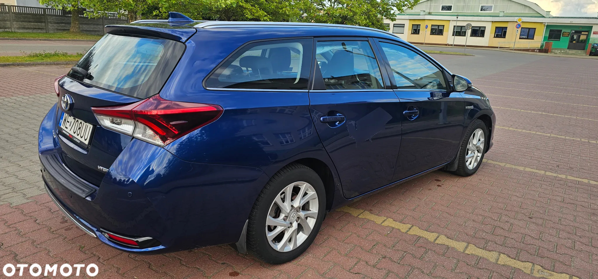 Toyota Auris Hybrid 135 Prestige - 3