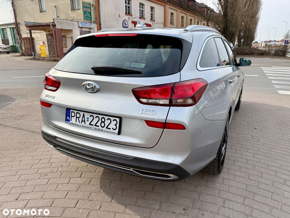 Hyundai i30 1.5 T-GDI 48V-Hybrid Advantage - 24
