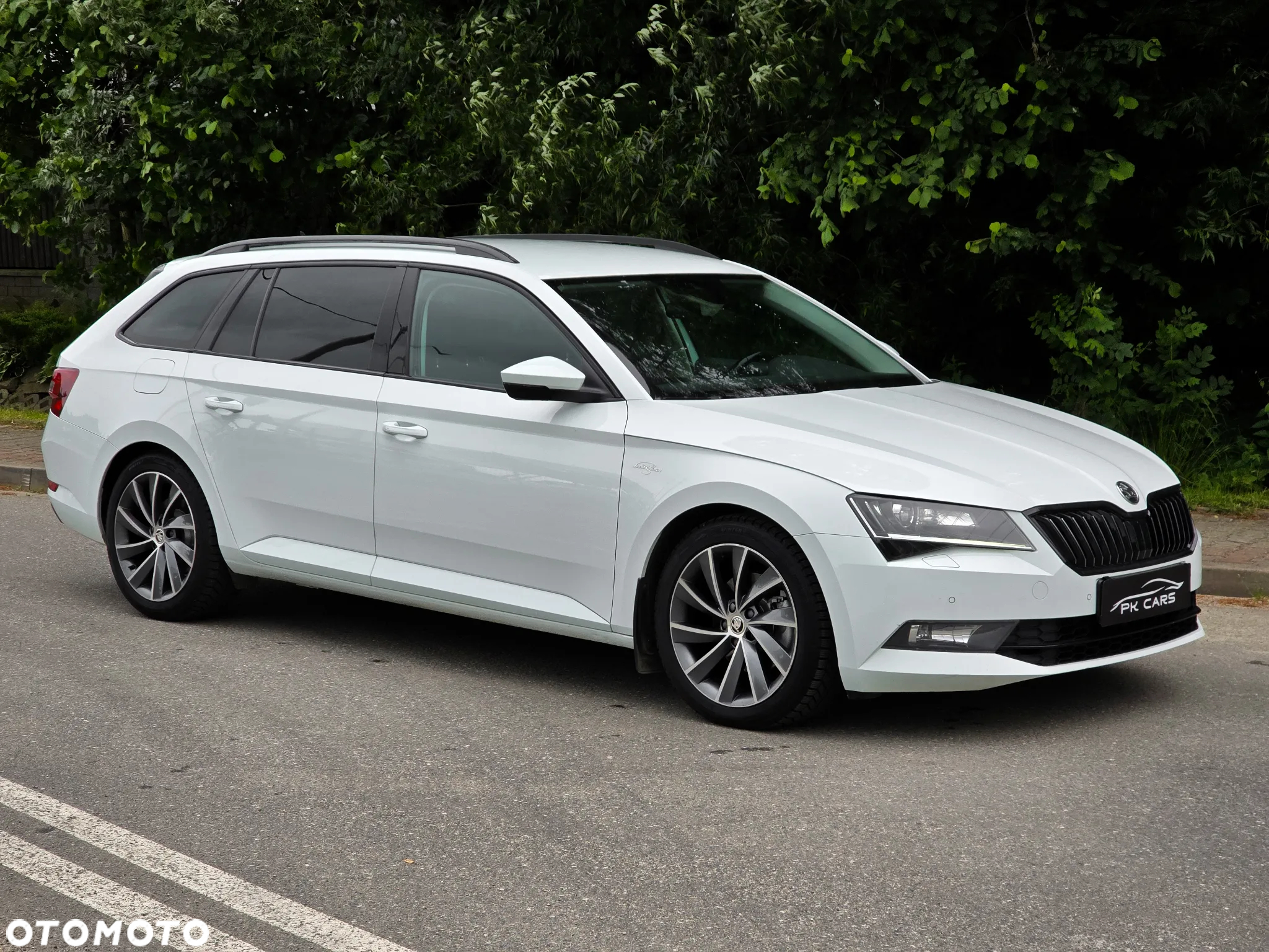 Skoda Superb Combi 2.0 TDI 4x4 DSG L&K - 16
