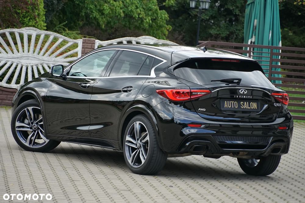 Infiniti Q30 2.0t DCT AWD Sport - 18