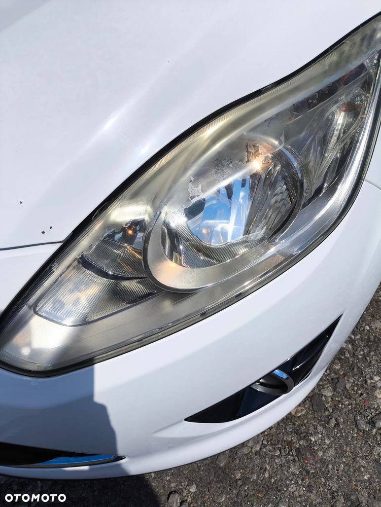 Ford Grand C-MAX - 23