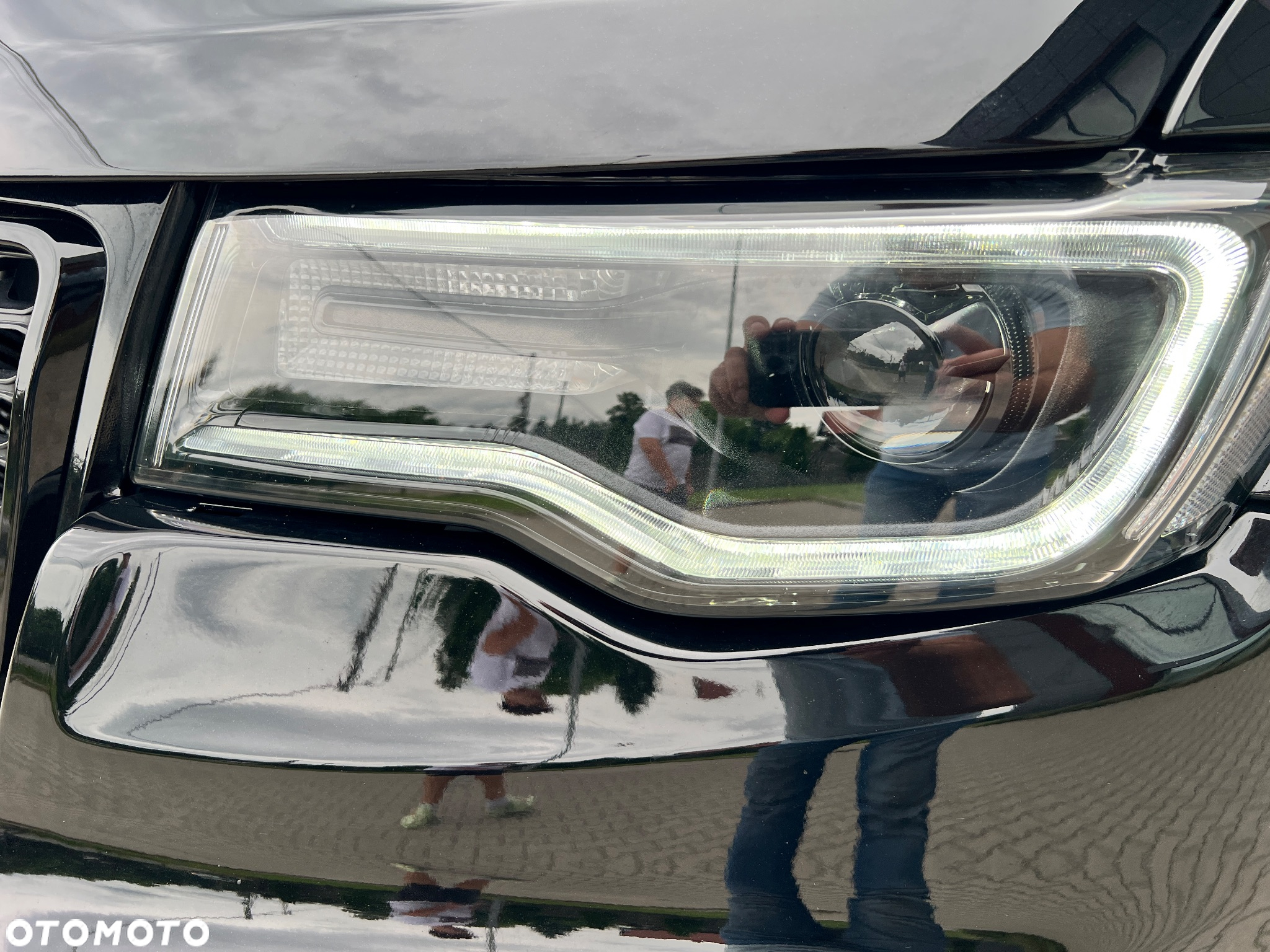 Jeep Grand Cherokee - 11