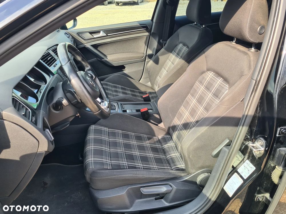 Volkswagen Golf GTD 2.0 TDI SCR DSG - 13