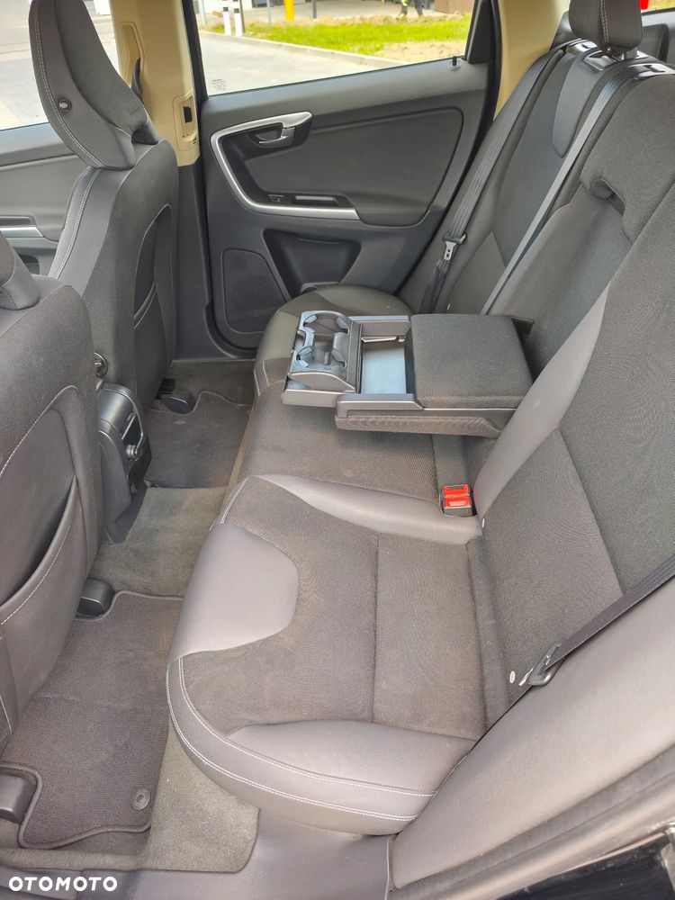 Volvo XC 60 D3 Kinetic - 17
