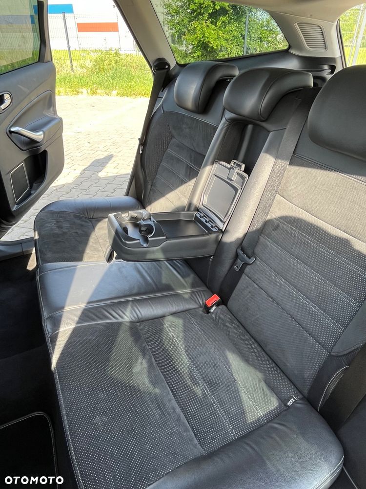Ford Mondeo 2.0 TDCi Titanium - 21