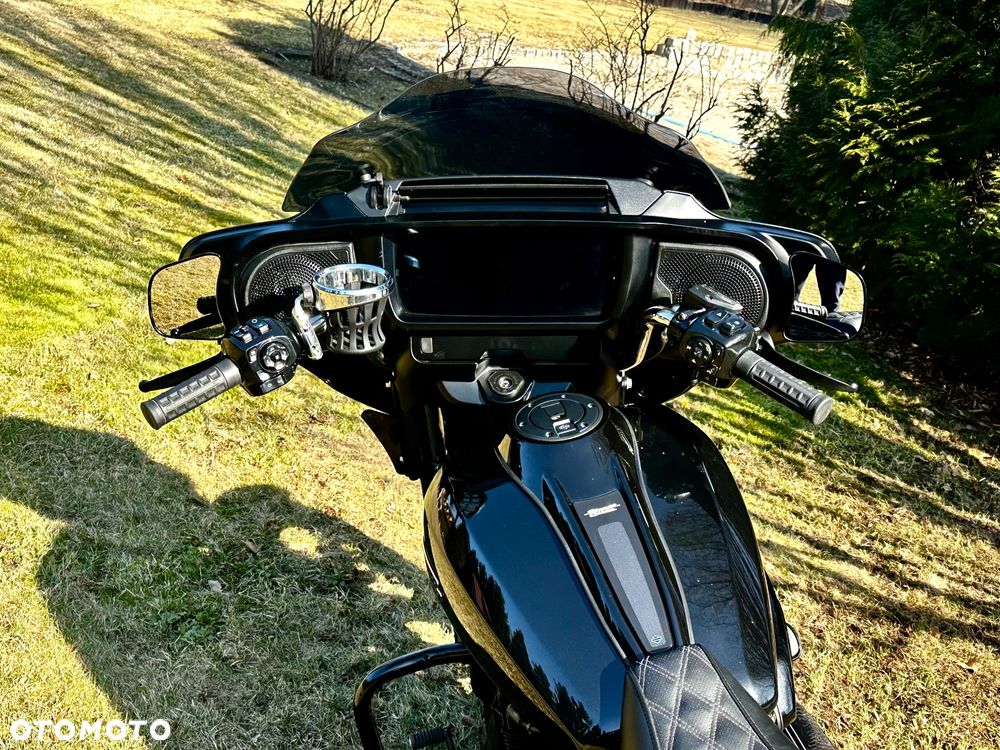 Harley-Davidson Touring Street Glide - 9