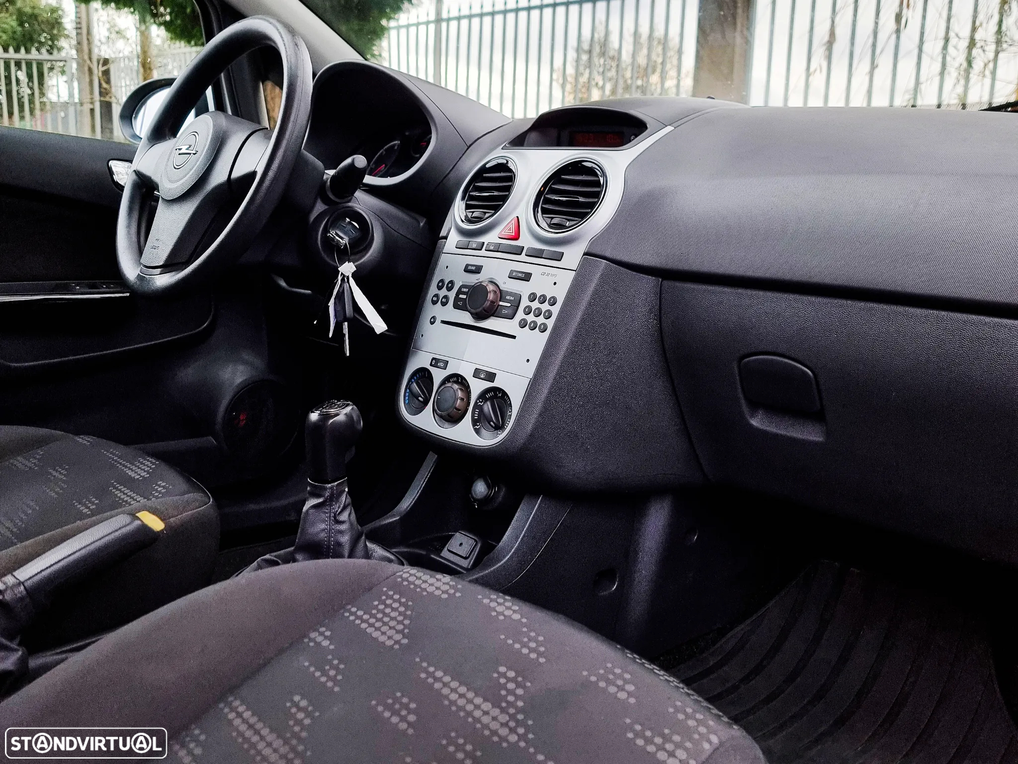 Opel Corsa 1.3 CDTi Enjoy - 6