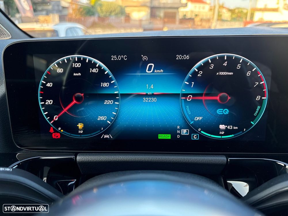 Mercedes-Benz GLA 250 e AMG Line - 44