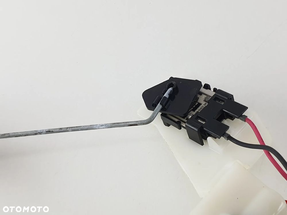 SUZUKI GSX-S 125 POMPA PALIWA PALIWOWA - 3