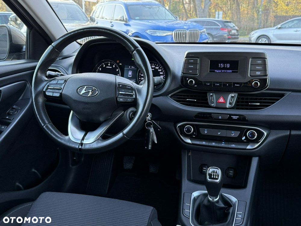 Hyundai i30 1.5 DPI Classic + - 18