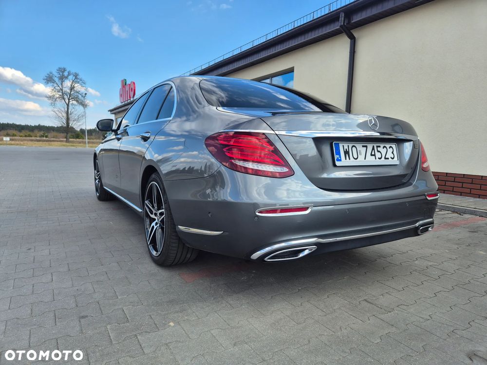 Mercedes-Benz Klasa E 220 d 9G-TRONIC - 9