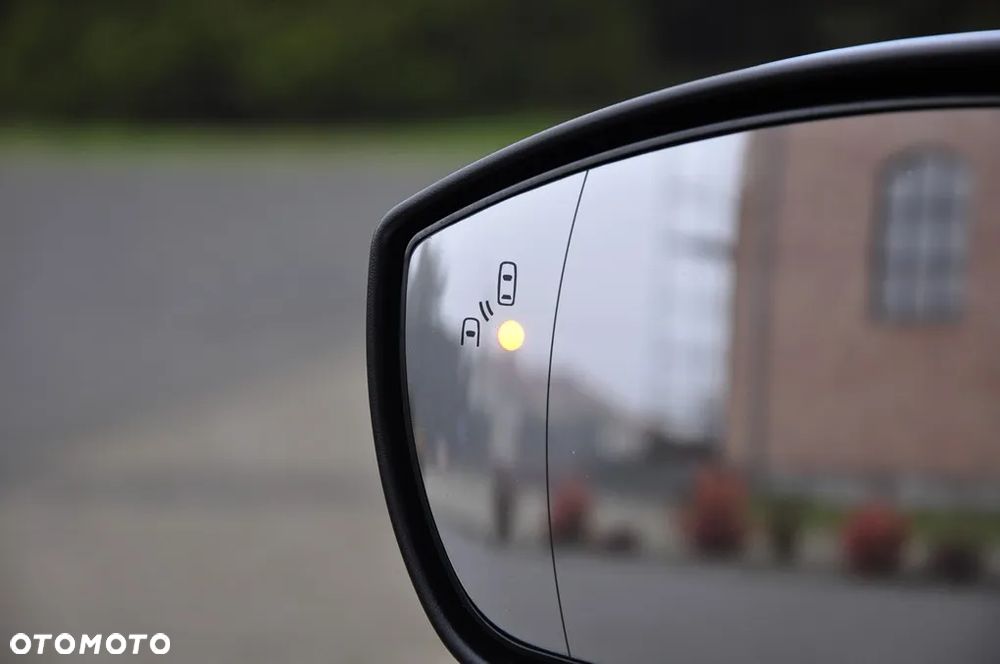 Ford Kuga 2.0 TDCi 4x4 Titanium - 38