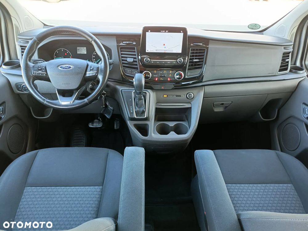 Ford Tourneo Custom - 5