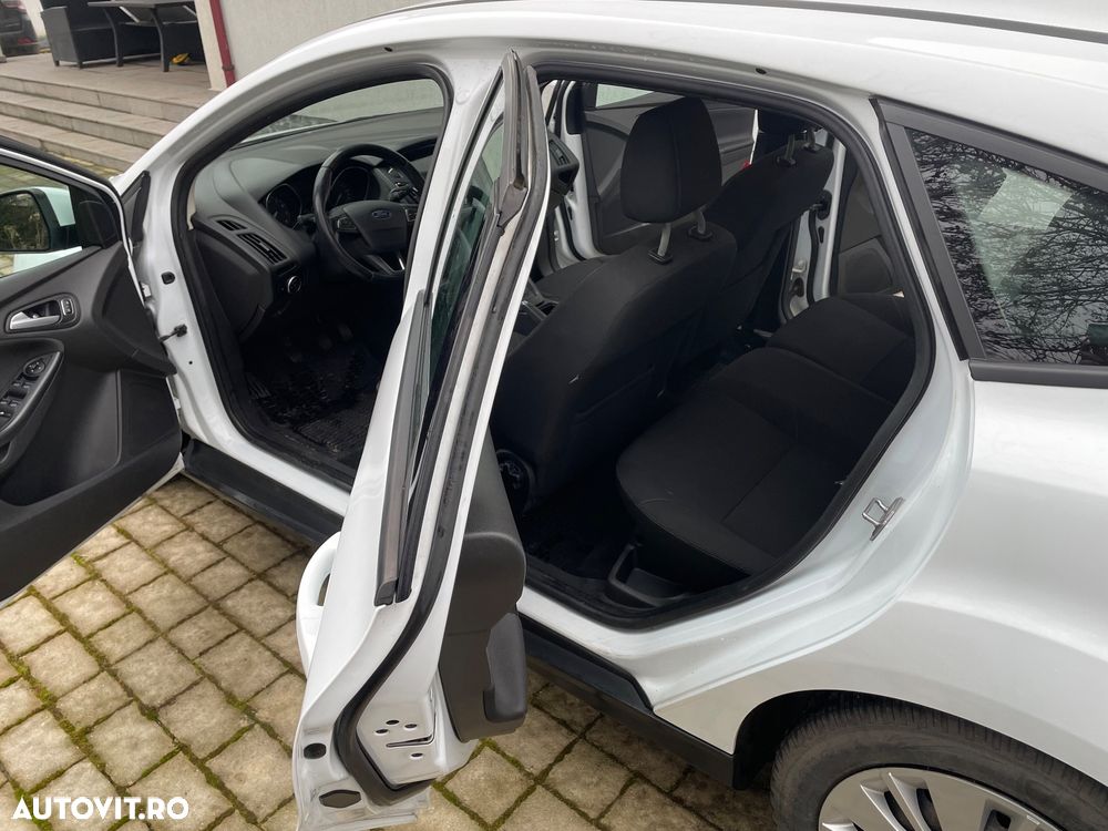 Ford Focus 1.0 EcoBoost Start Stop Trend - 6