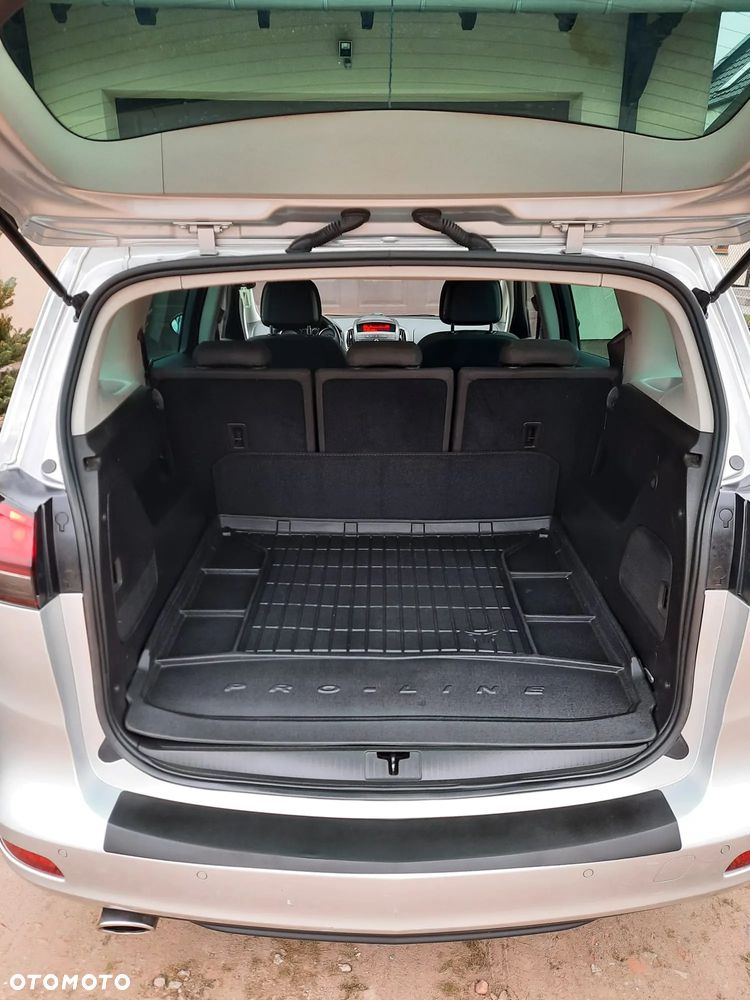 Opel Zafira - 27