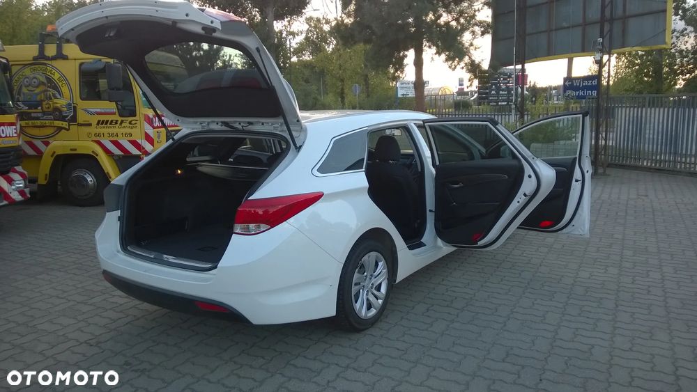Hyundai i40 Kombi 1.6 Trend - 19
