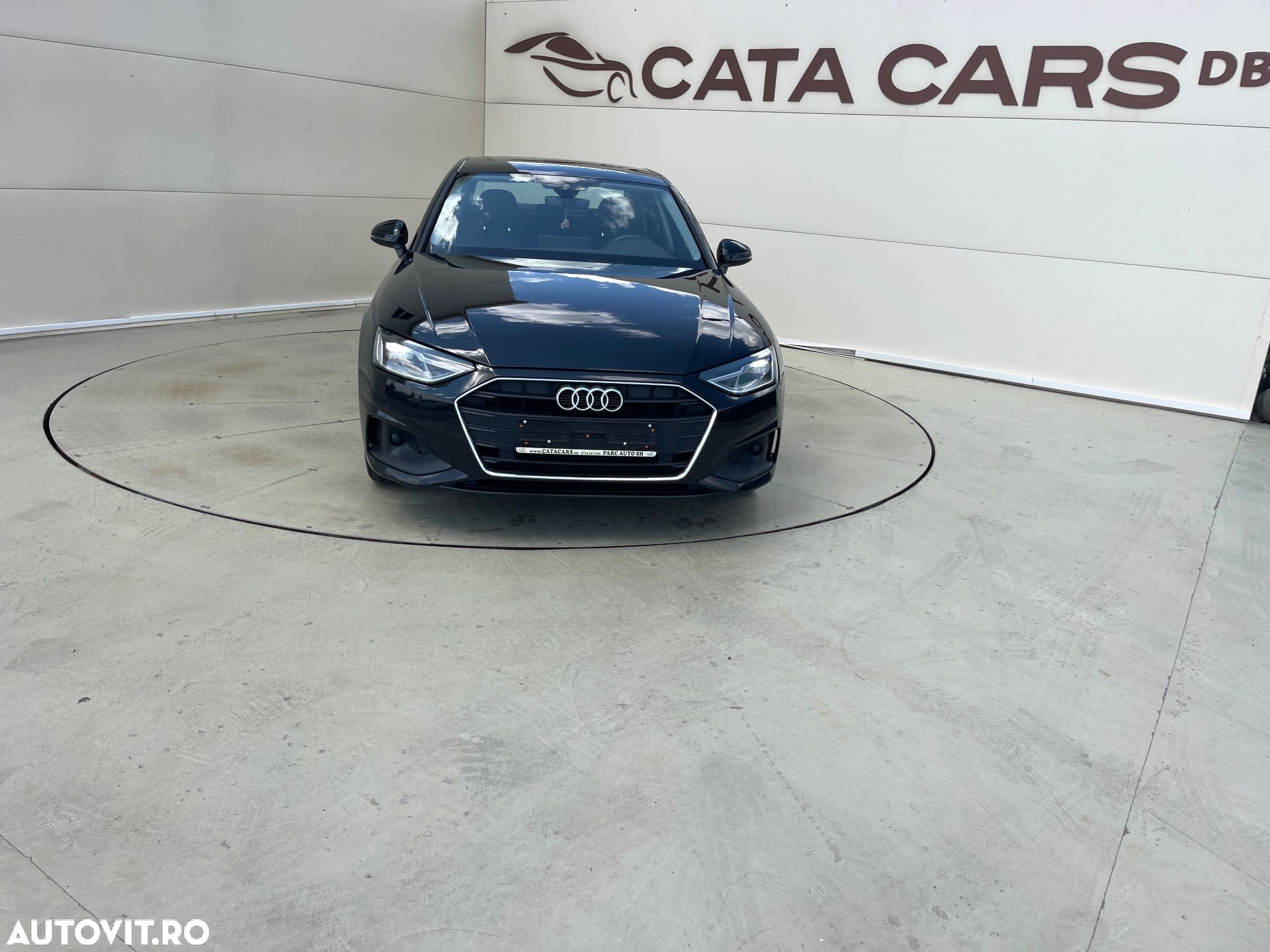 Audi A4 - 1