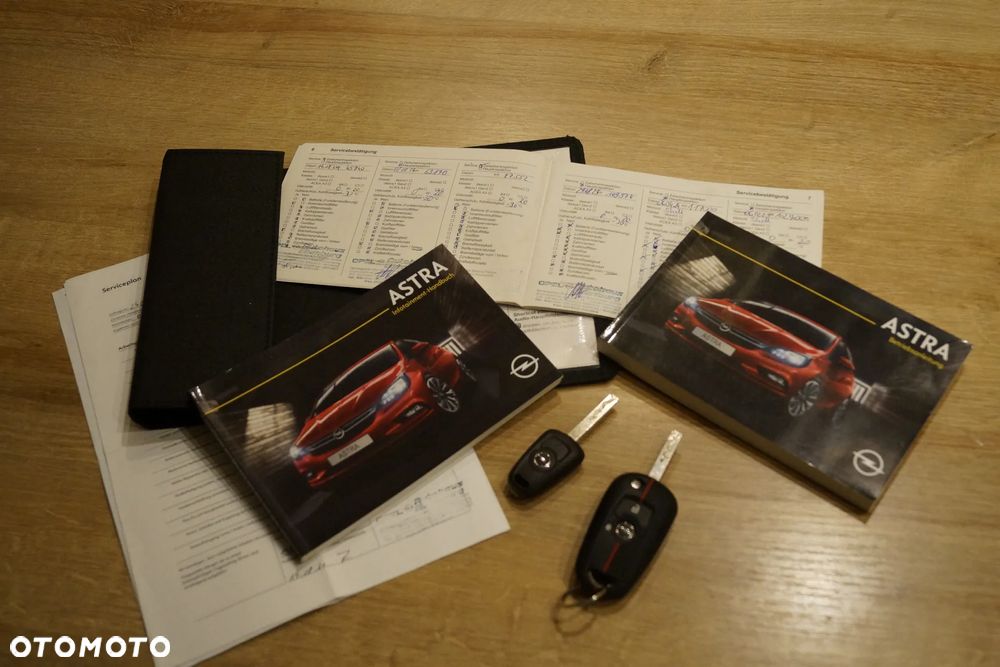 Opel Astra - 32
