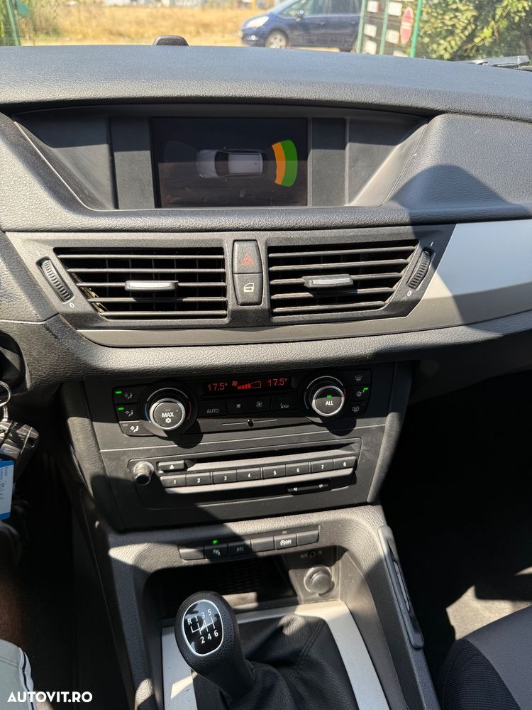 BMW X1 sDrive20d - 27