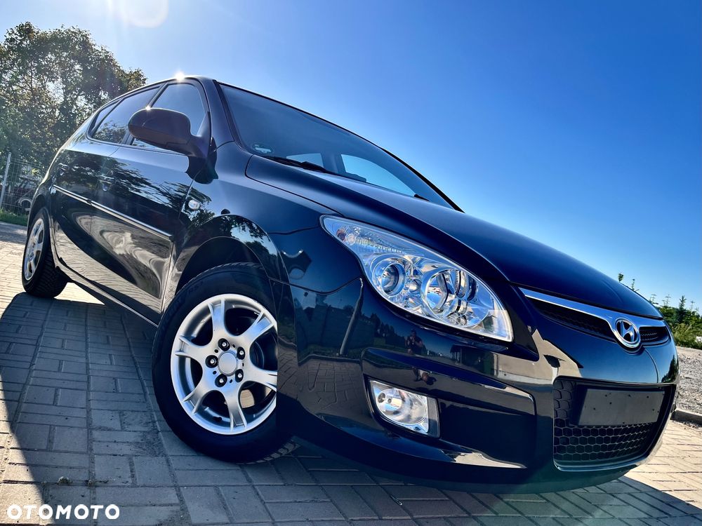 Hyundai i30 1.6 Premium - 1