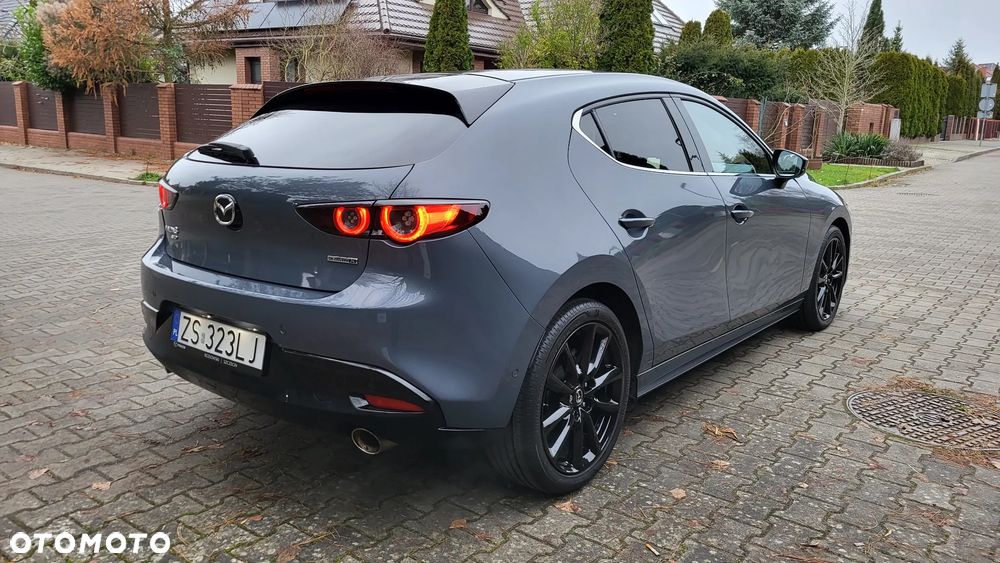 Mazda 3 2.0 mHEV Hikari - 8