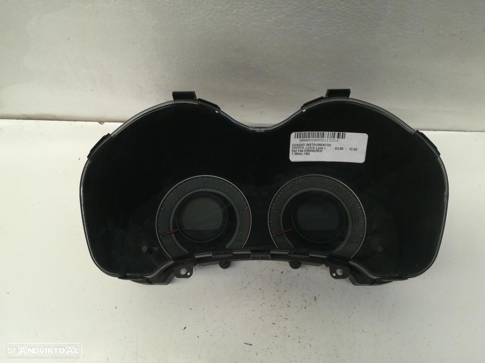 QUADRANTE TOYOTA AURIS E15 - 1