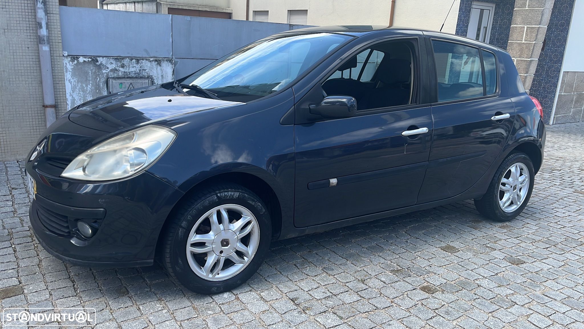 Renault Clio 1.2 16V Dynamique S - 1