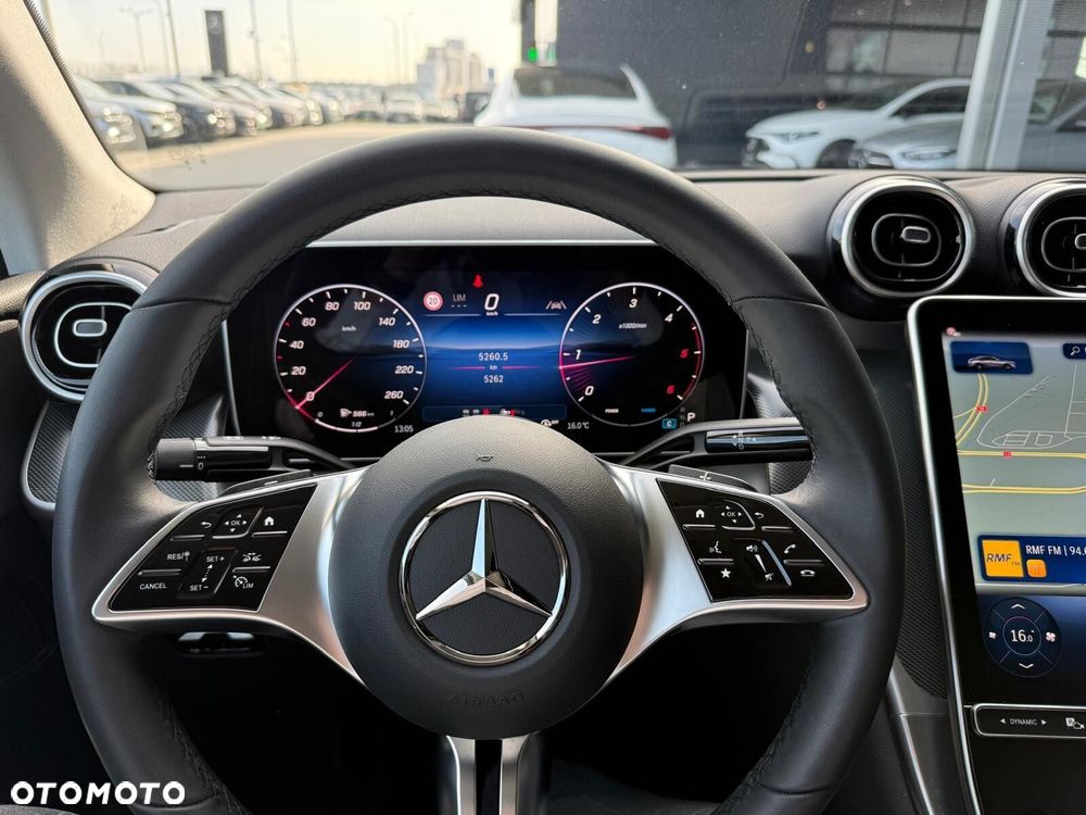 Mercedes-Benz GLC - 12