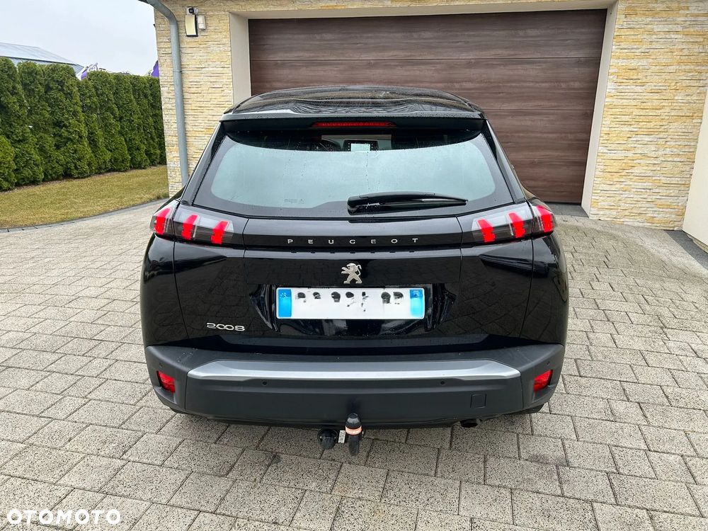 Peugeot 2008 - 8
