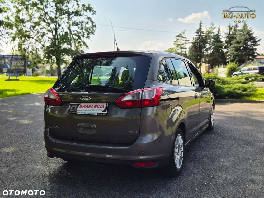 Ford Grand C-MAX - 9