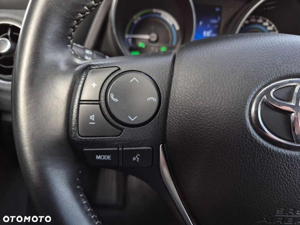 Toyota Auris - 17