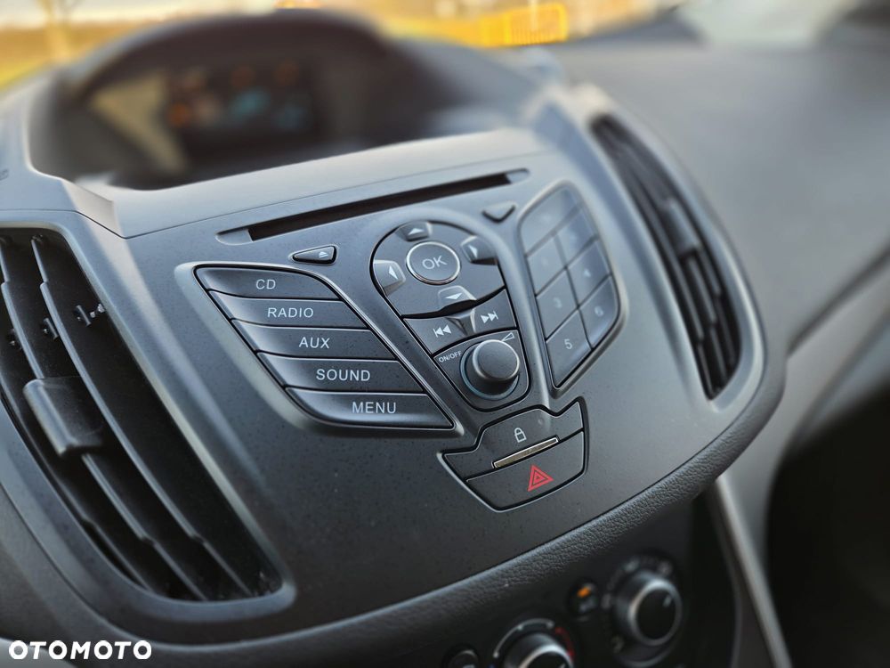 Ford Kuga 1.6 EcoBoost 2x4 Trend - 8