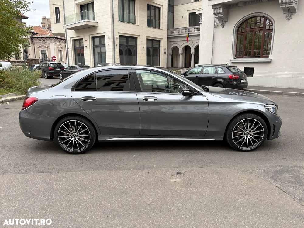 Mercedes-Benz C 300 4MATIC Aut. - 1