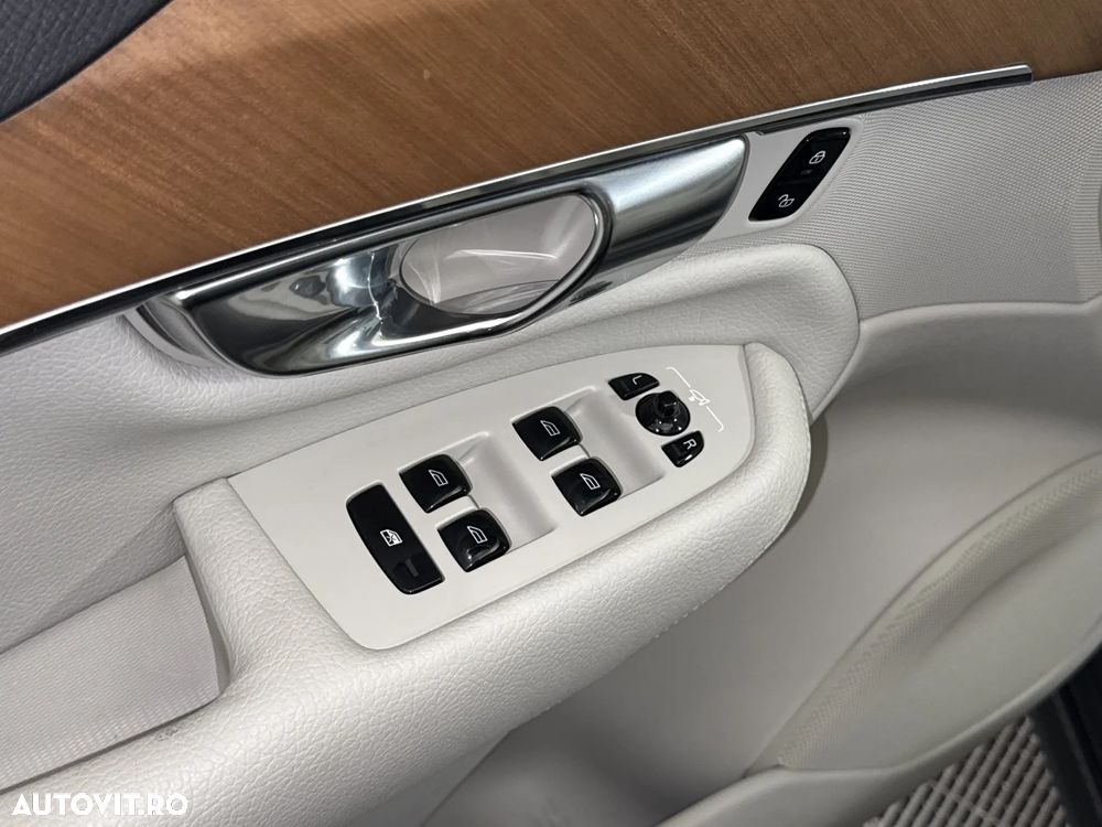 Volvo XC 90 Recharge T8 eAWD R-Design - 15