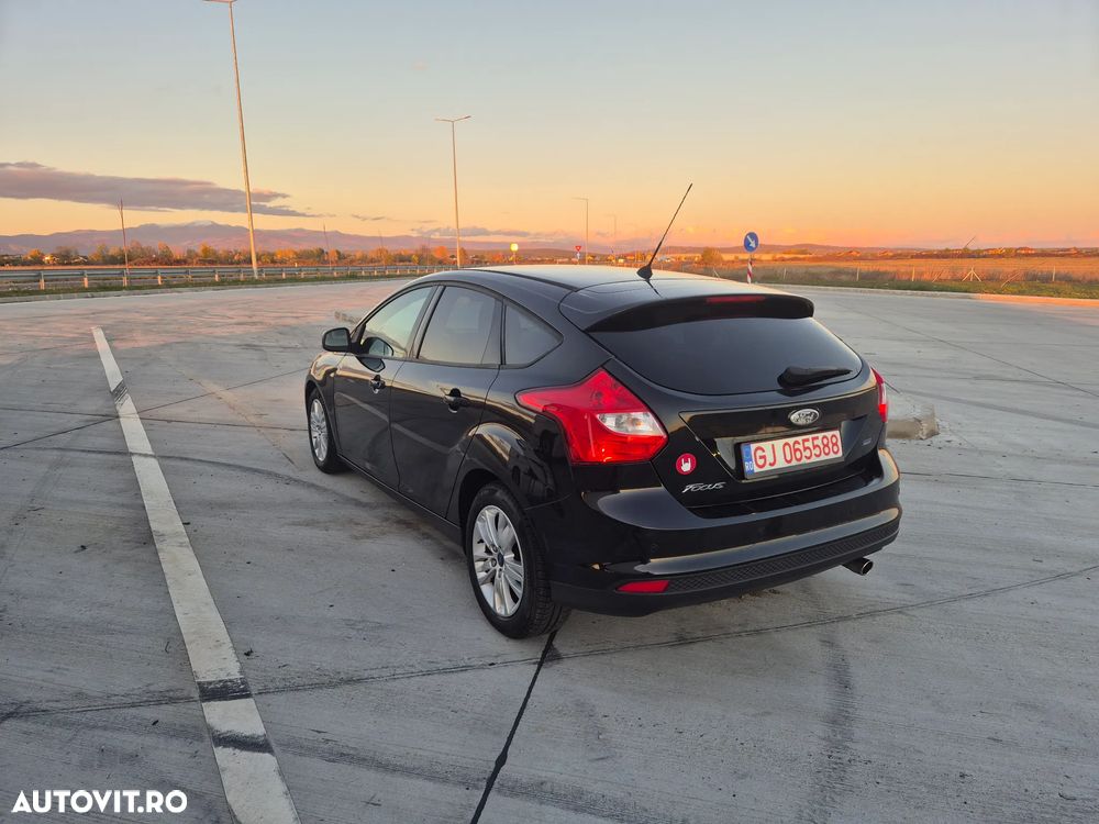 Ford Focus 1.6 EcoBoost Start-Stopp-System SYNC Edition - 8