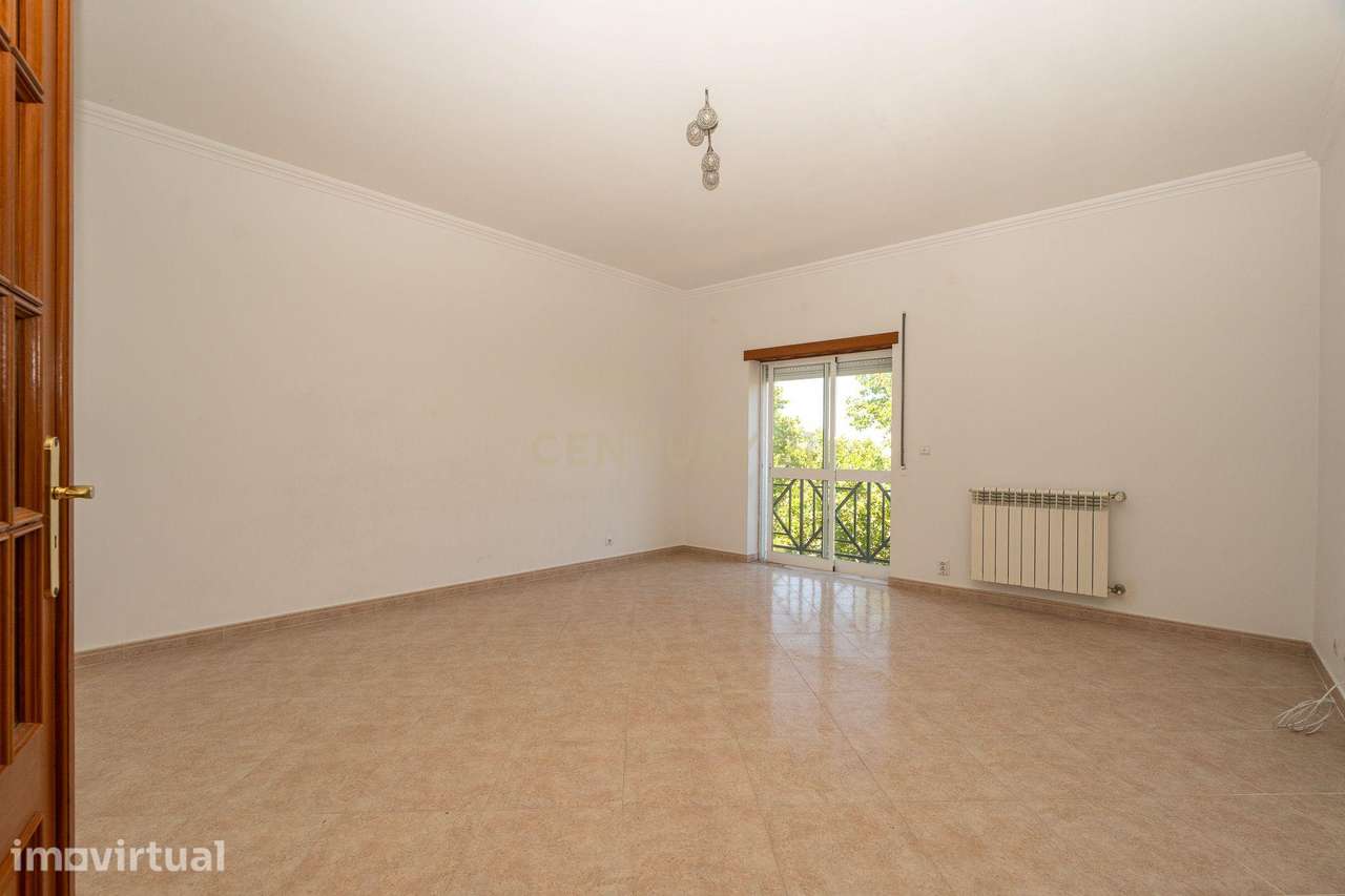 ** Apartamento T3 c/ Parqueamento - Urbanização Corte Esteval - Montij - Grande imagem: 4/37