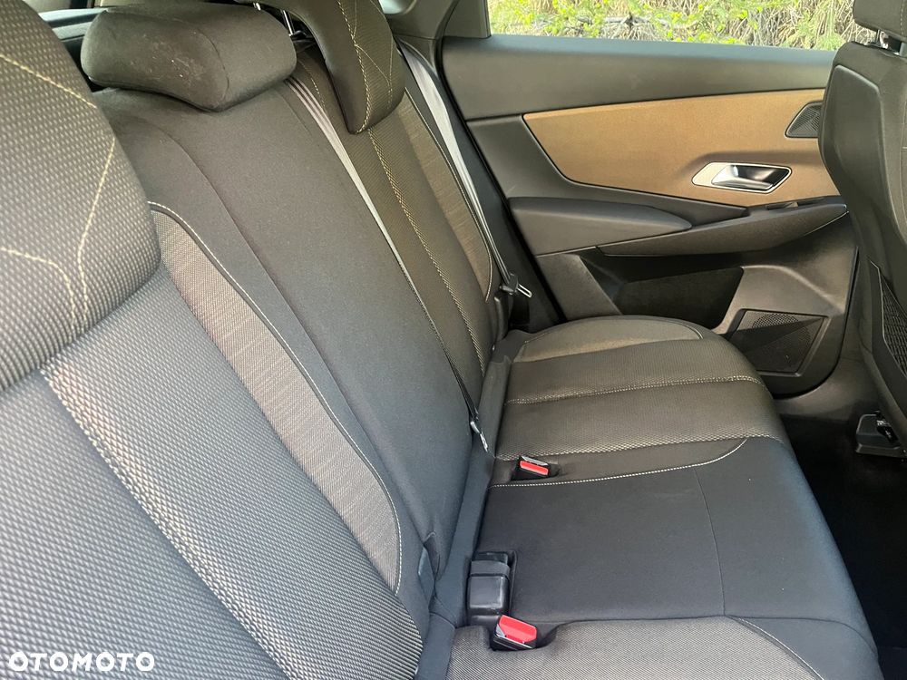 DS Automobiles DS 7 Crossback 1.6 PureTech GPF So Chic - 8