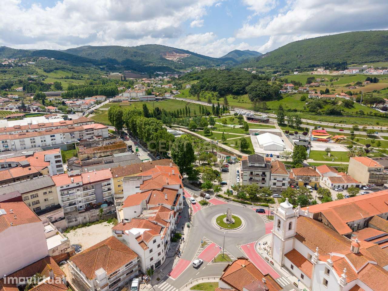 Excelente apartamento T2 no jardim de Porto de Mós! - Grande imagem: 2/26