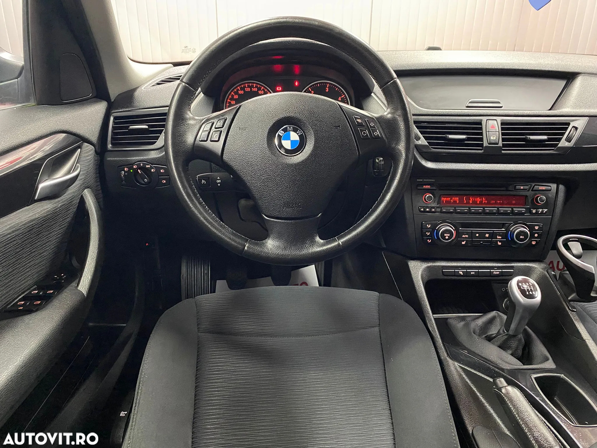 BMW X1 - 8