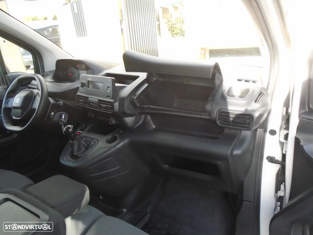 Peugeot PARTNER  LONGA-3 LUGARES 102 CV-NACIONAL-IVA DEDUTIVEL - 18
