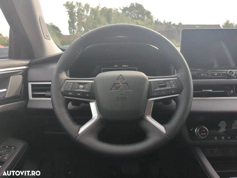 Mitsubishi Outlander 2.4 4WD Plus - 10