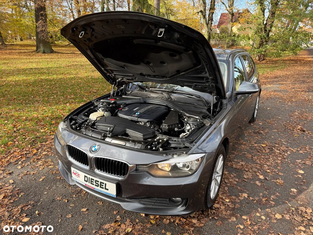 BMW Seria 3 318d DPF - 34