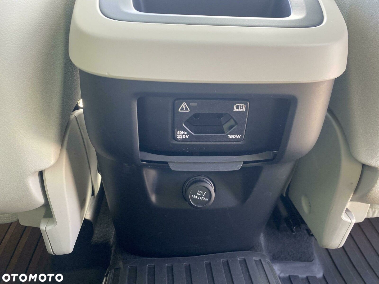 Volvo XC 90 - 18