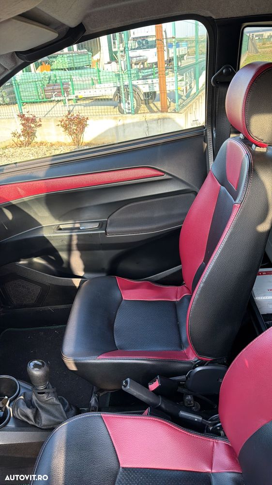 Aixam Crossover - 10