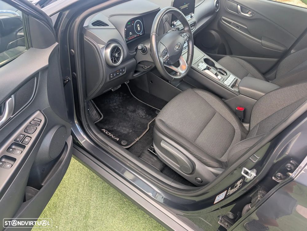 Hyundai Kauai EV 64 kWh Premium+LED - 11