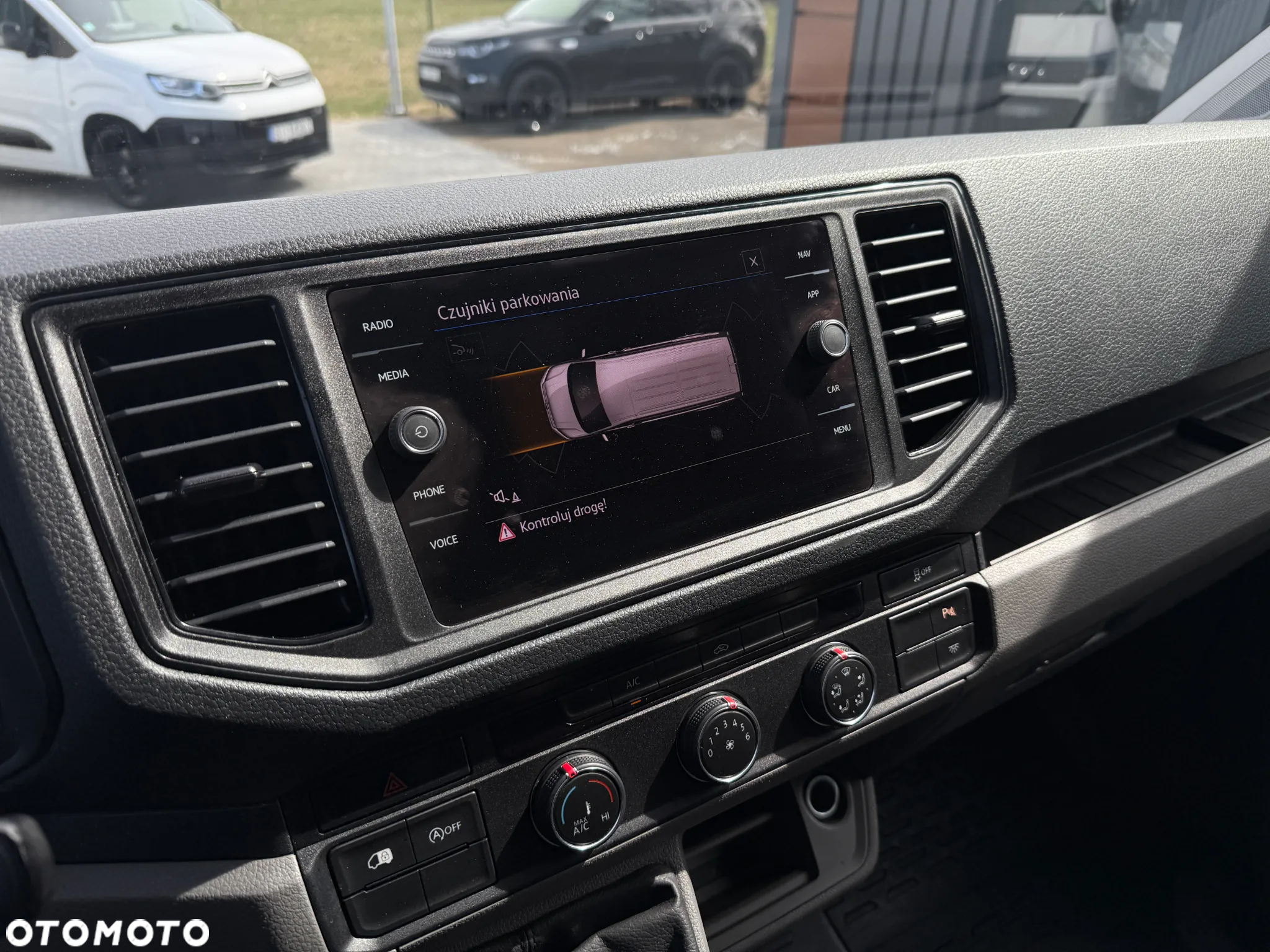 Volkswagen Crafter 2.0 140KM / Długi L4 H2 / 2021 / ZAREJESTROWANY / Po Serwisie / BEZ WKŁADU - 26