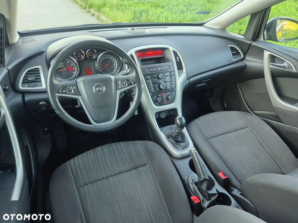 Opel Astra 1.4 ecoFLEX - 22
