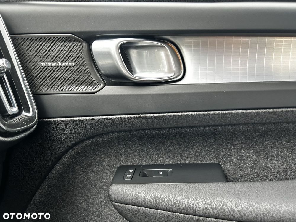 Volvo XC 40 - 20